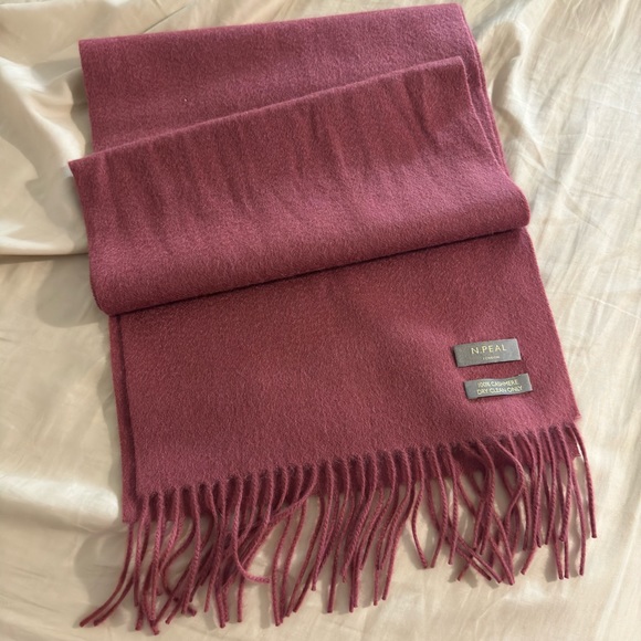 pure cashmere scarf - Picture 3 of 3